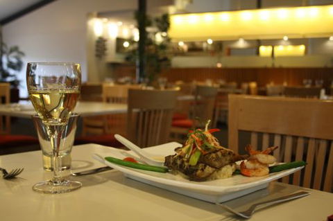 Barra On Todd Restaurant And Bar - Renee 3