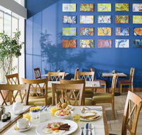 Blue Mango Cafe Wine Bar - Renee