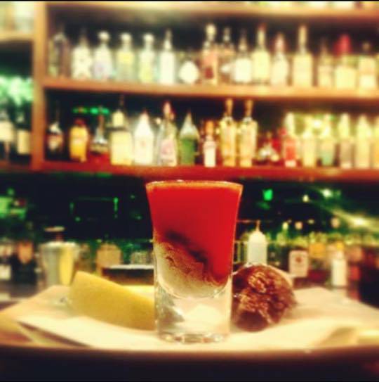 Bars Nightclubs Paradise Point QLD Renee