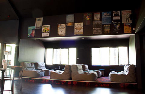 Bar On The Hill - Renee 2