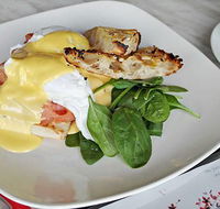 Cafe on Legs Restaurant  Bar - Renee