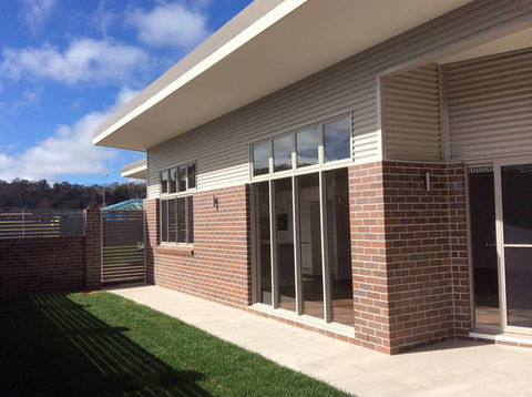 Owen & Fiveash & Partners - Renee 3