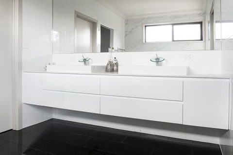Coast & Country Kitchens & Bathrooms - Renee 4