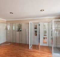 JBL Shower Screens - Renee