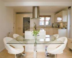 A D Hynes Joinery–Kitchens - Renee 0
