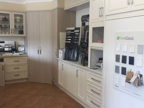 A D Hynes Joinery–Kitchens - Renee 4