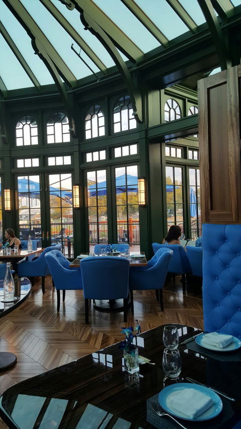 Blu Grotto Cafe - Renee 6