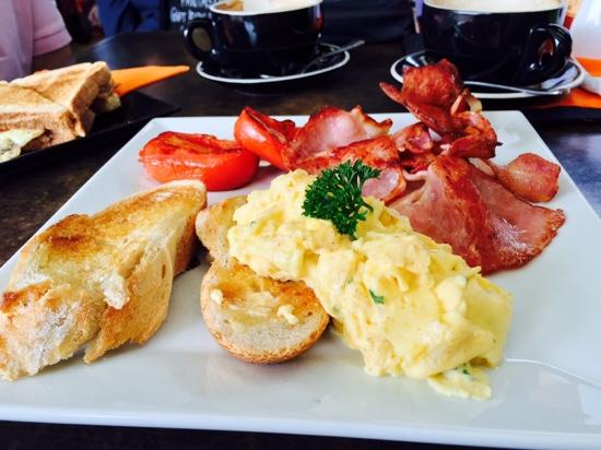 Surfers Paradise QLD Swimm