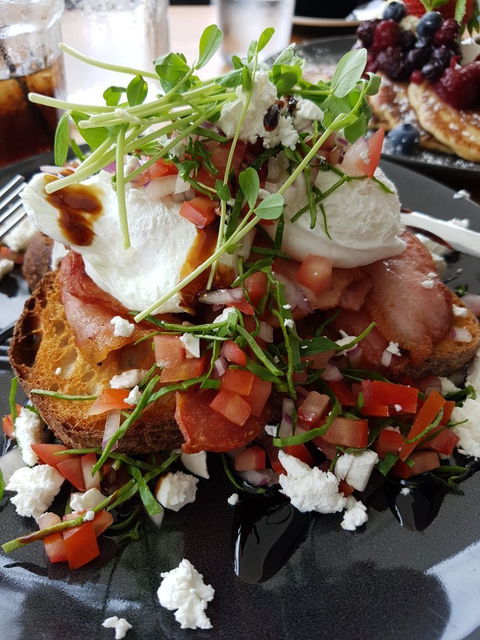 Cafe Gold Coast - Renee 3