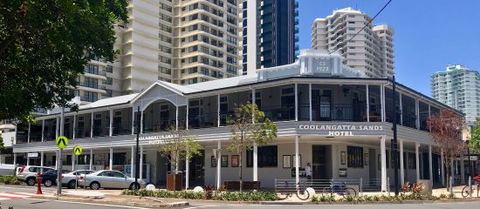 Coolangatta Sands Hotel - Internet Find 0