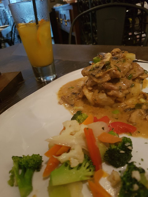 Cucina Mia Cafe - Swimm 3