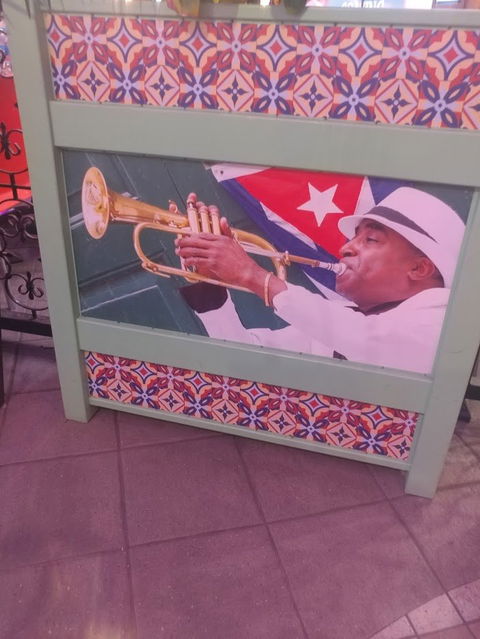 El Patio De Cuba - Internet Find 3