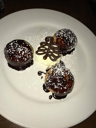 Gino's Trattoria - Qld Realsetate 0