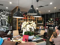 Hope Island Deli