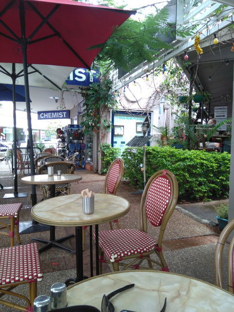 Le Jardin Cafe - Internet Find 3