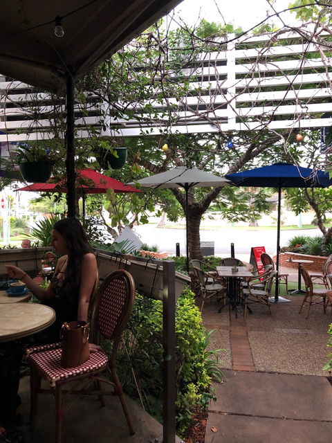 Le Jardin Cafe - Internet Find 6