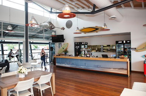 Marlin Bar Tavern - Renee 0