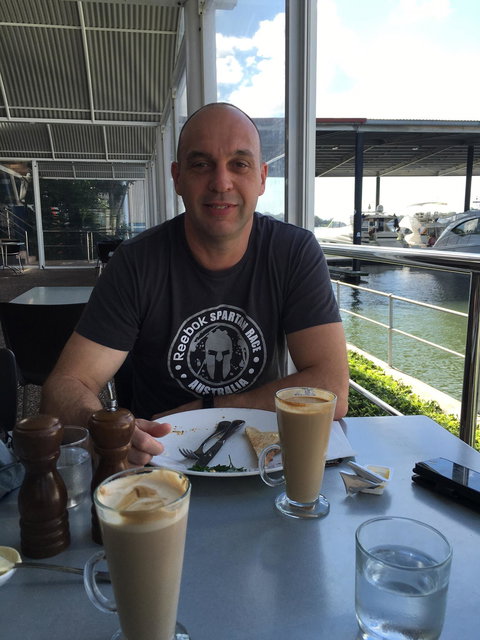 Riviera Cafe - Swimm 1