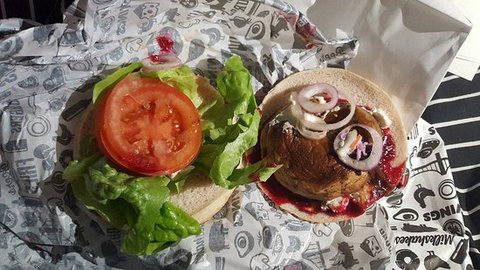 Burger Urge Crestwood - Qld Realsetate 0