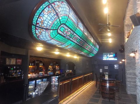 Finn McCool's - Renee 0