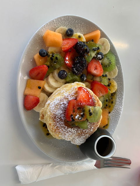 Pete & Paulz Breaky Bar - Renee 6