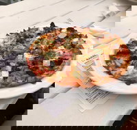 The Hungry Hub  Bevy Bar - Qld Realsetate