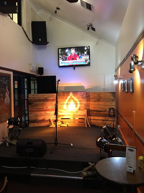 Bon Amici Wine Bar & Cafe - Qld Realsetate 1