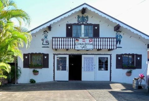 German Club Cairns - Renee 0