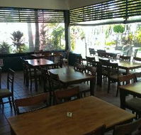 Noosa Restaurant - Cafe  Bar - Renee