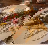 Santorini Noosa Greek Taverna - Renee