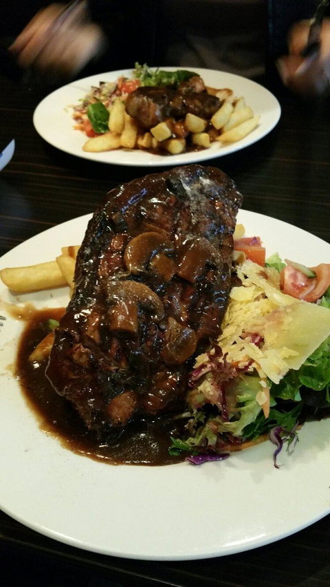 The Southern Hotel - Qld Realsetate 6