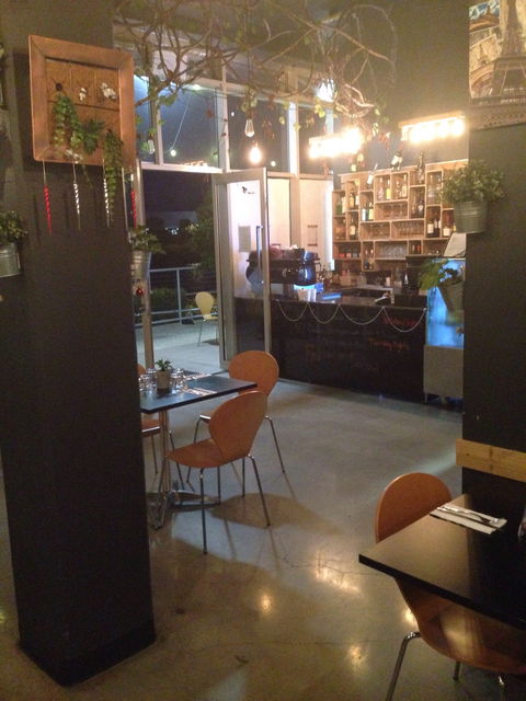 Alfresco Pizzeria And Wine Bar - Petrol Stations 6