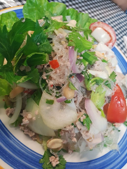CB Thai Cuisine - Qld Realsetate 5