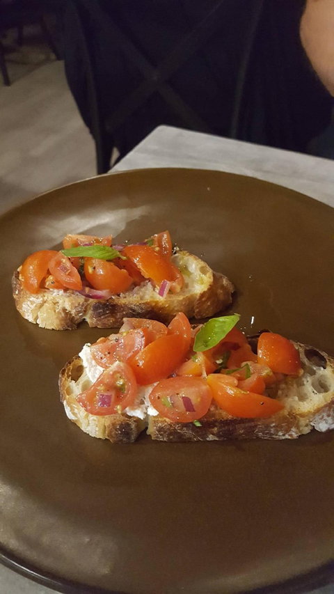 Manny's Italian - Qld Realsetate 2