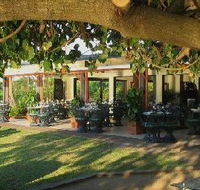 The Boat Shed Restaurant - Swimm