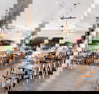 The Grill Pelican Waters - Renee