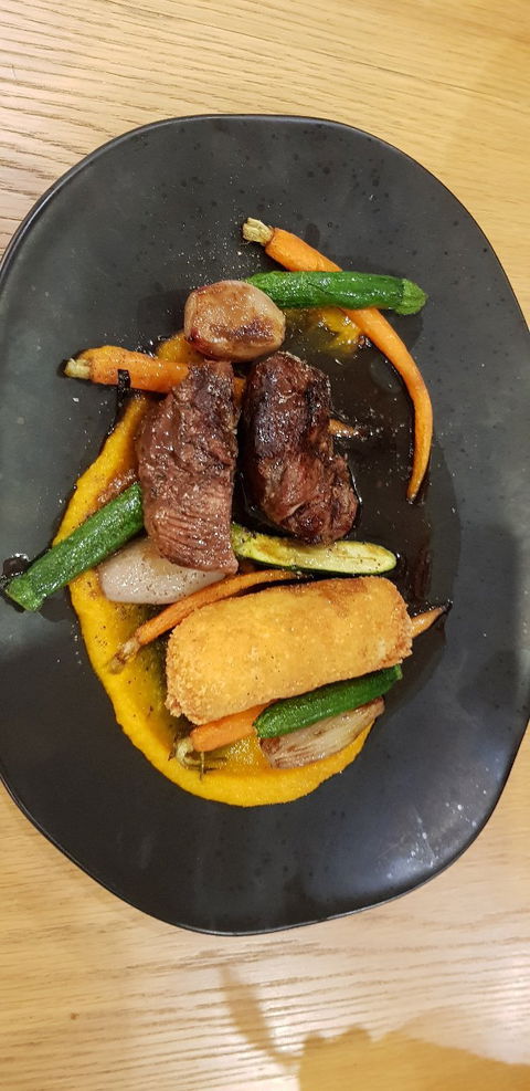 The Grill Pelican Waters - Renee 5