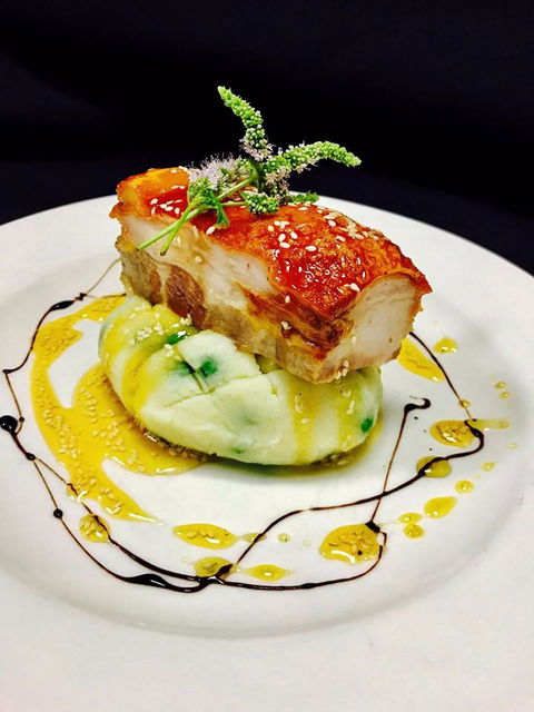 Victoria Point Tavern - Renee 5