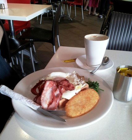 Cafe 21 - Renee 0