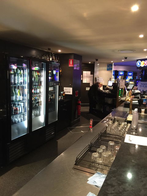 Captain Cook Tavern - Renee 3
