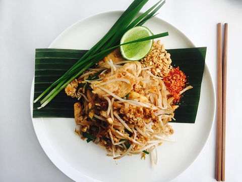 Copper Spoon Thai Restaurant And Bar - Renee 0