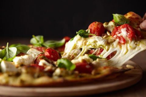 Earth Restaurant & Pizzeria - Internet Find 0
