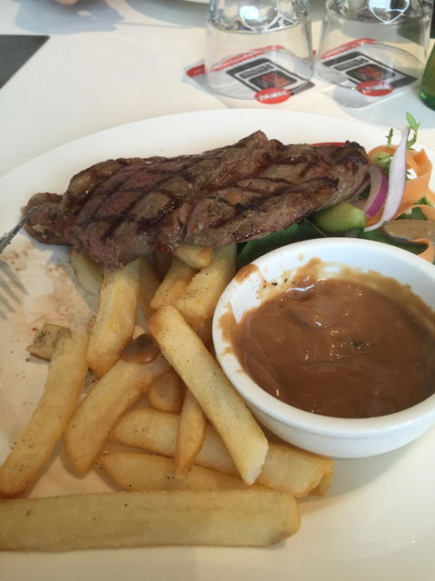 Hotel Indooroopilly - Internet Find 2