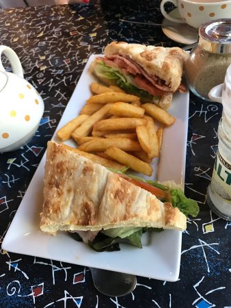 Mount Glorious Cafe - Renee 0