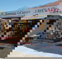 Samual Grays Cafe  Bar - Renee