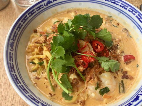 Ya Ya Bar And Eatery - Renee 0