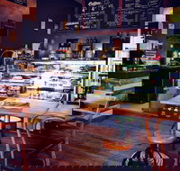 Deli on Howard - Internet Find