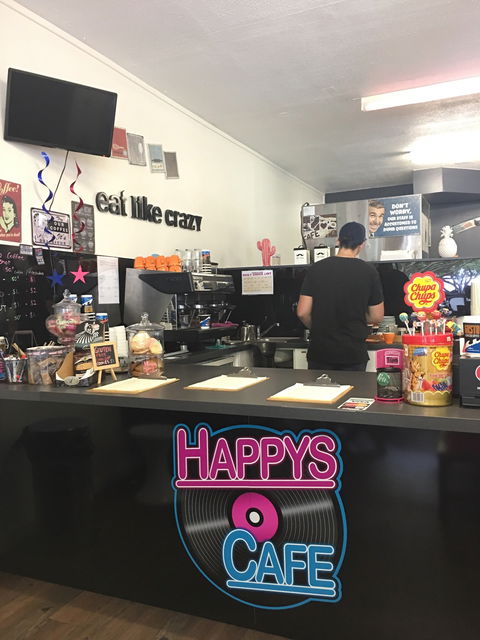 Happys Cafe & Restaurant - Renee 5