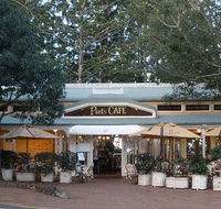 Poets Restaurant and Cafe  Main Street Gallery - Renee