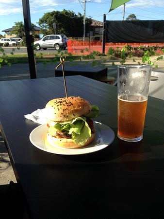Beardy's Bar & Kitchen - Renee 0